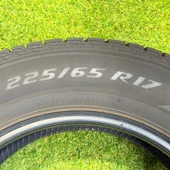 【美品】225/65R17 106H ピレリ　交換工賃込み　スタッドレスタイヤの画像