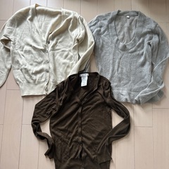 ニット　カーディガン　3点セットの画像