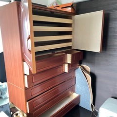 作りがしっかりした桐タンスの画像