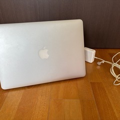 MacBook Air 13インチ Early 2015 / Core i5 / メモリ8GB / 初期化済みの画像