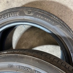 225/45R15 レグノ２本セットの画像
