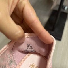 H &M　女の子　シューズ21〜22センチくらいの画像