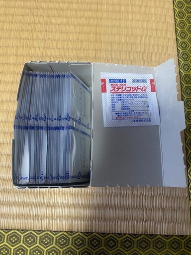 介護食100食、介護用品