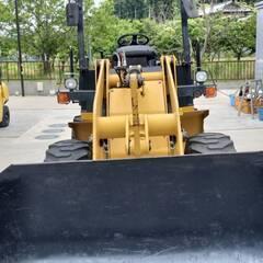 CAT 903B2 小型ホイールローダー　畜産仕様　803h バケット0.9m3付　引き取りのみ　小型特殊　900kg　ワンオーナーの画像