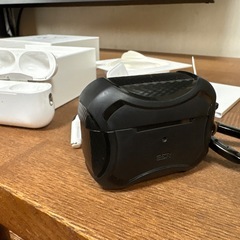 【美品】AirPods Pro (第2世代)  MagSafe充電ケース  (Lightning) オマケ付きの画像