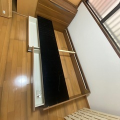 引き取り希望☆ニトリ木製フレーム・マットレスセット 引き出し付きの画像
