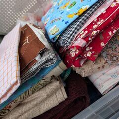 生地屋閉店の為、大量の生地、布、ハギレをお安く売ります！の画像