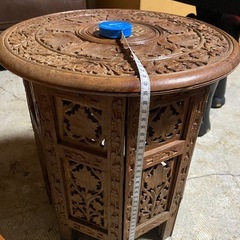 手彫り 木製 サイドテーブル 花台 八角形の画像