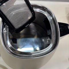 【電気ケトル】【デロンギ】クリーニング済み【管理番号11409】野の画像