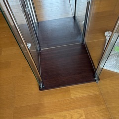 ガラスショーケースの画像