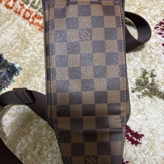 ルイヴィトンダミエボディバックの画像