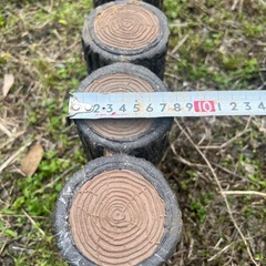 引取り限定　擬木　樹脂　花壇　仕切り　庭　ガーデニングの画像