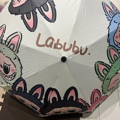 ラブブ　傘の画像