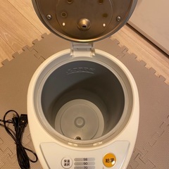 美品！タイガー　マイコン電動ポット　PDR-G401　4L　ホワイト　家庭用 　の画像