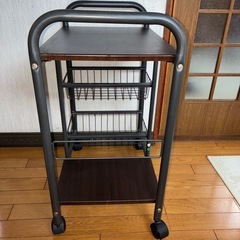 ワゴン　物入れの画像