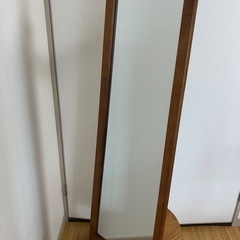 全身ミラー付きハンガーラックの画像