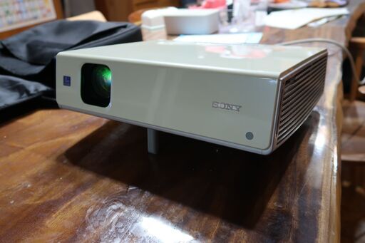 プロジェクター(sony）
