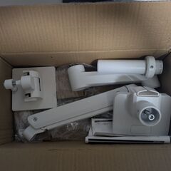 Dell P4317Q 43インチ4kモニターの画像