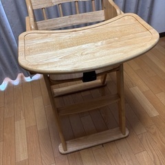 子供用椅子　ハイチェアの画像