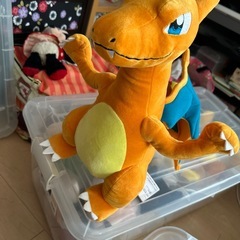 リザードンぬいぐるみの画像