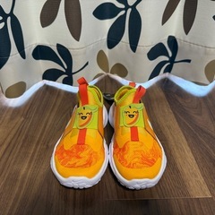 子供靴 ナイキ スリッポンシューズ 18cm マンゴー  未使用  NIKE
 の画像