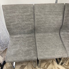 4脚まとめて！スタイリッシュなチェアの画像