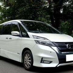 車検満タン セレナハイブリッド ハイウェイスター エマージェンシーブレーキ ナビ フルセグTV Bluetooth フリップダウンモニター バックモニター 両側パワスラ インテリキー クルコン LEDライト LEDフォグ ETCの画像