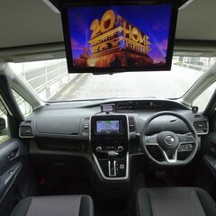 車検満タン セレナハイブリッド ハイウェイスター エマージェンシーブレーキ ナビ フルセグTV Bluetooth フリップダウンモニター バックモニター 両側パワスラ インテリキー クルコン LEDライト LEDフォグ ETCの画像