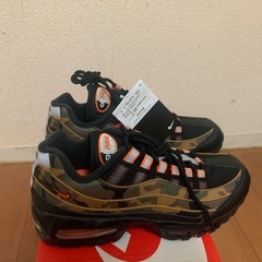 Nike Air Max 95 "Golden Beige Camo" の画像