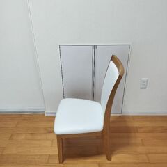 ダイニングチェアの画像
