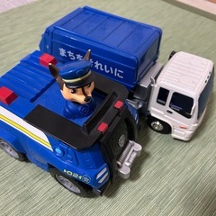 パウパトロール　チェイスポリスカー　ごみ収集車の画像
