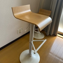 カウンターチェアの画像