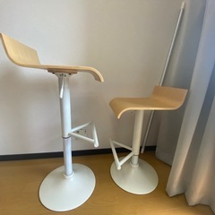 カウンターチェアの画像