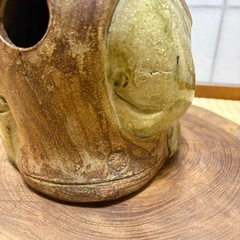 信楽焼き　女狸　松茸　焼き物　骨董品の画像