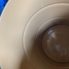 ドラム缶　蓋付き　200L  2本有り
の画像