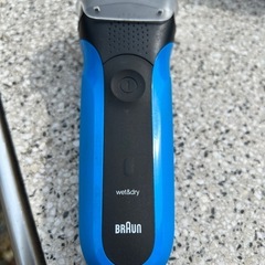 美品‼️1回使用‼️BRAUN ブラウン 電気シェーバー 310S シリーズ3‼️ 3枚刃 8倍速充電 メンズシェーバー 深剃り 髭剃り 水洗い 3連ヘッド‼️の画像