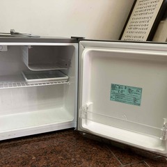 Haier社　40l 　2020年　製造　冷蔵庫の画像