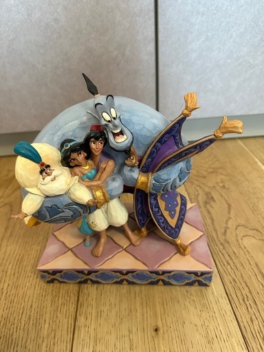 ディズニー アラジン グループハグ フィギュア