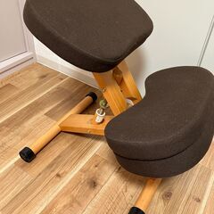 子供用　椅子（宮武製作所　姿勢矯正イス）の画像