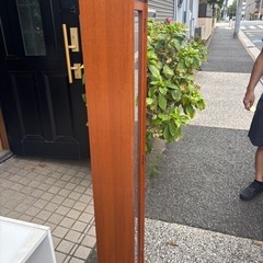 ガラス戸棚の画像