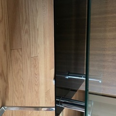 ガラステーブルの画像