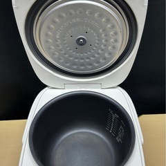 タイガー マイコン炊飯ジャー 5.5合炊き ホワイトの画像
