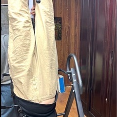 逆さぶら下がりマシーン・健康器具・逆立ち・牽引の画像
