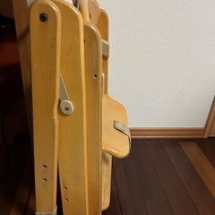 ベビーハイチェアの画像