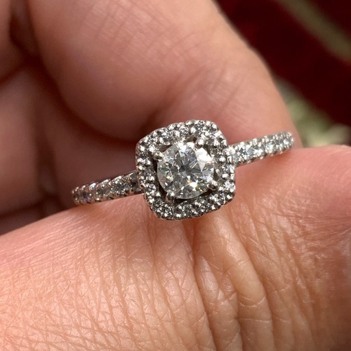 Pt900 ダイヤモンドリング　3.8g 約11号　0.22ct 0.313ct