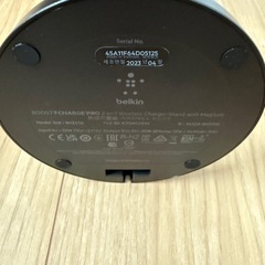 ワイヤレス充電器　アップル純正の画像