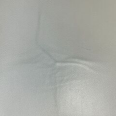 ダイニングテーブルの画像