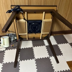 こたつテーブルの画像