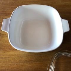 昭和レトロな耐熱キャセロール
の画像