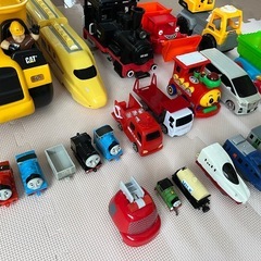 車のおもちゃの画像